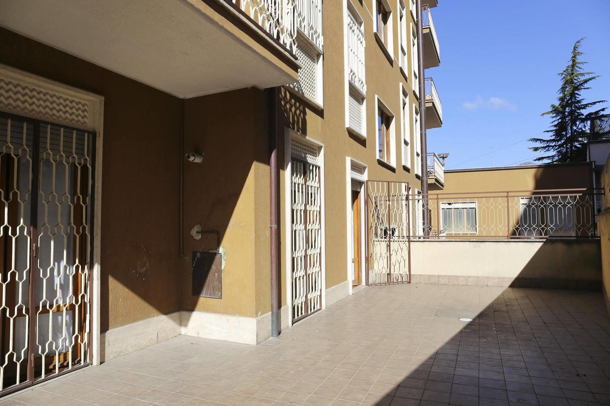 B&B Torrione L'Aquila Exterior photo